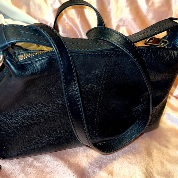 VINCE CAMUTO❤️BLACK LADIES BAG SALE)